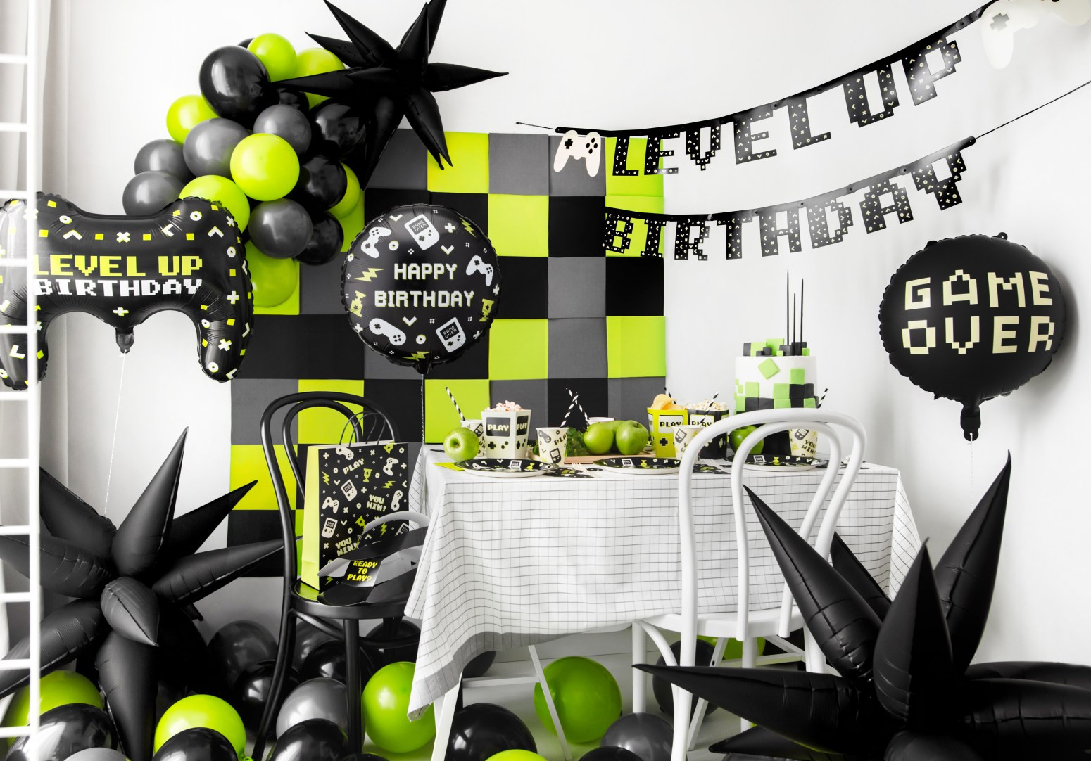 Balon foliowy pastylka "Happy Birthday" 35x35cm FB344 PartyDeco